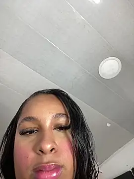 NataliaMillers online show from April 19, 8:00 pm