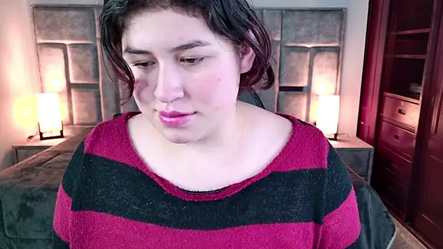 azul veraa online show from April 3, 12:25 pm