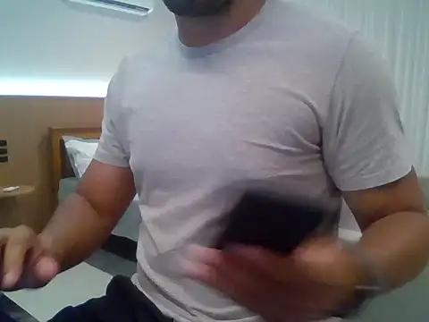 ishowumybest online show from January 8, 10:12 pm