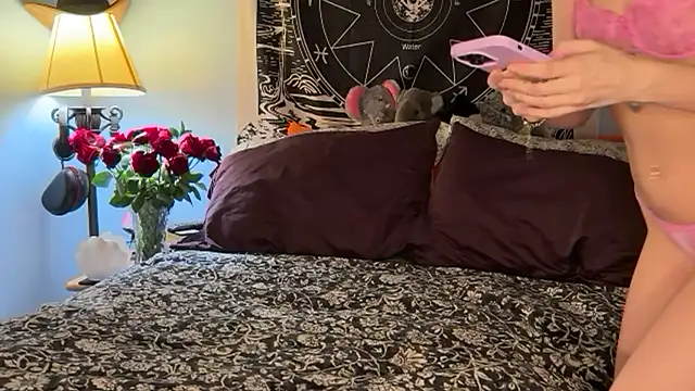 mysunidreamss online show from February 14, 2:19 am