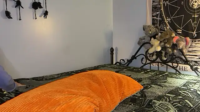 mysunidreamss online show from April 25, 1:30 am