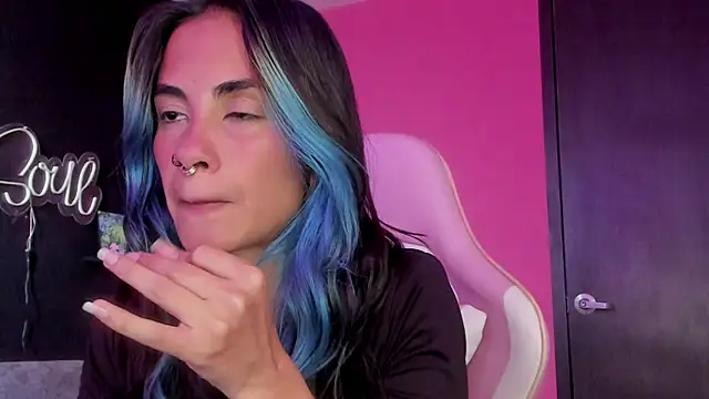 azula lillet online show from April 10, 9:08 pm