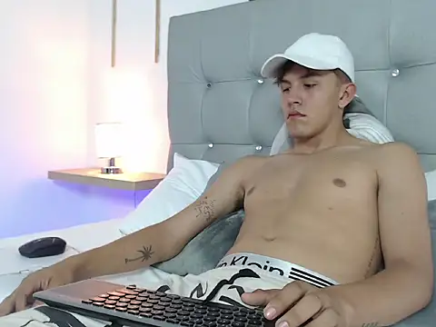 Snapshot of johnny_blake_ chatting on February 11, 6:57 pm johnny blake online show from February 11, 6:57 pm