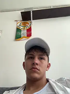 Snapshot of johnny_blake_ chatting on February 14, 2:58 pm johnny blake online show from February 14, 2:58 pm