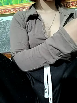 -LunaLust online show from February 4, 6:08 am