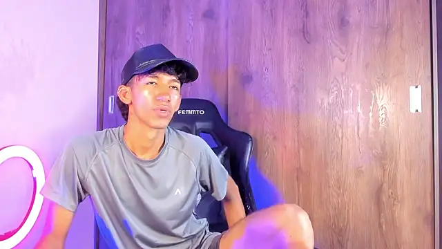 neitan miller  online show from April 2, 8:23 am