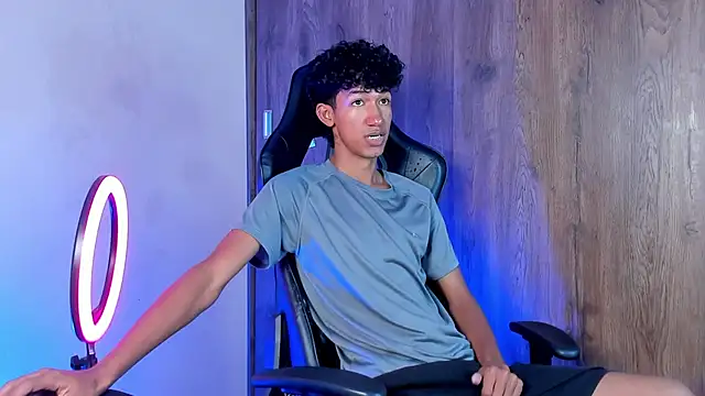 neitan miller  online show from April 13, 12:32 pm