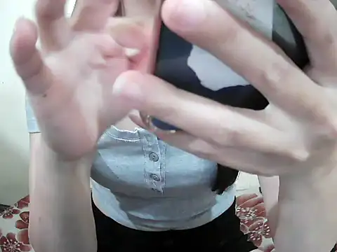 Ana 2023 online show from March 26, 2:22 pm