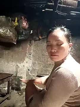 yu--yo online show from February 6, 1:03 pm