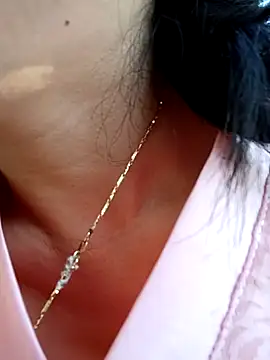 yu--yo online show from April 11, 12:04 am