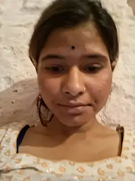 Snapshot of Nirasha_cute chatting on January 9, 11:28 pm Nirasha cute online show from January 9, 11:28 pm