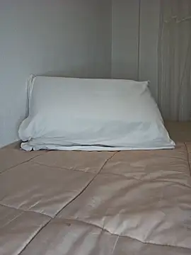 Angelmoon04 online show from April 18, 3:43 am