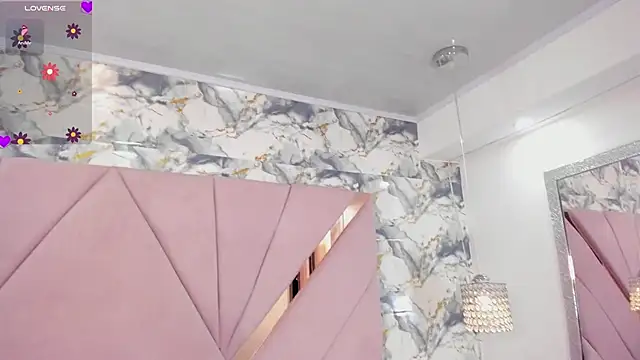 Snapshot of tatikanyx chatting on January 14, 4:56 pm tatikanyx online show from January 14, 4:56 pm