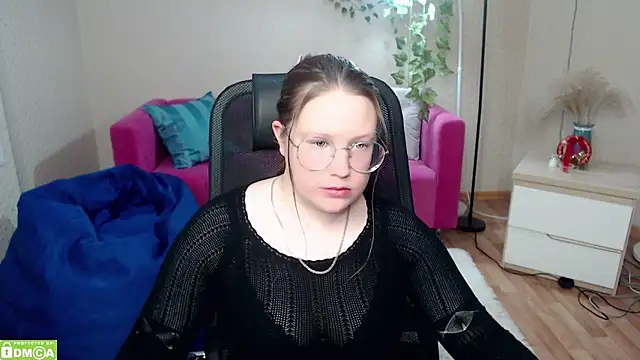 Snapshot of kuri_u chatting on February 3, 10:42 am kuri u online show from February 3, 10:42 am