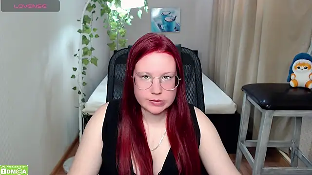 Snapshot of kuri_u chatting on February 12, 9:26 am kuri u online show from February 12, 9:26 am