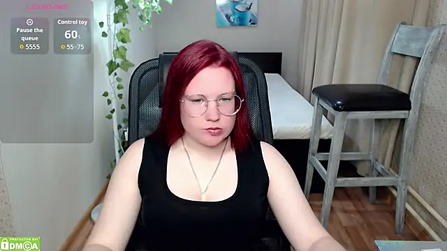 Snapshot of kuri_u chatting on February 15, 8:35 am kuri u online show from February 15, 8:35 am