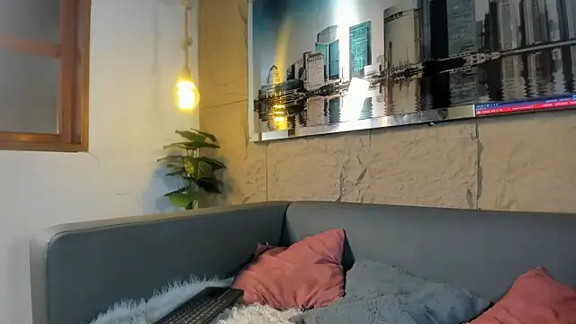 elliot colton online show from February 4, 7:20 pm