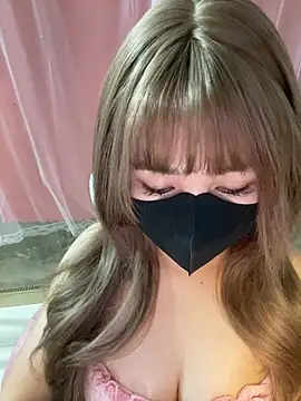 -Violet-t online show from April 4, 11:57 pm