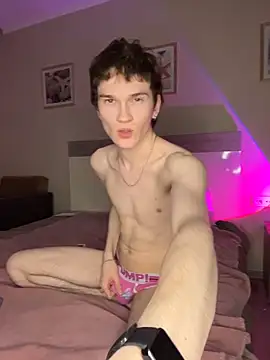 Eric Dark online show from March 8, 7:39 pm