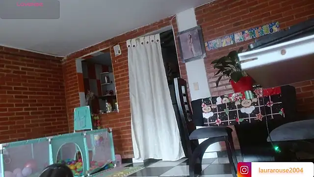 Lia rouse04 online show from March 27, 1:33 pm