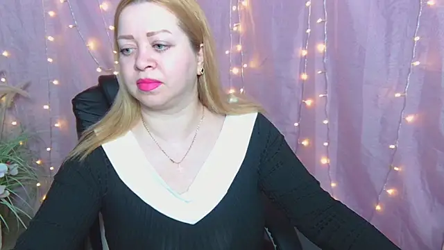 OliviaVerr online show from April 17, 12:19 pm