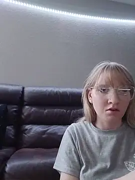 BunnySnowFlake online show from April 16, 12:22 am