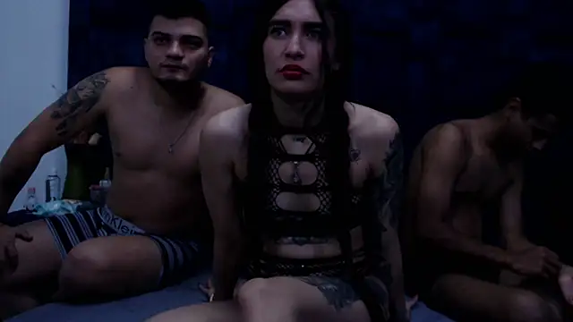 Snapshot of GroupNoLimits chatting on February 6, 4:17 am GroupNoLimits online show from February 6, 4:17 am