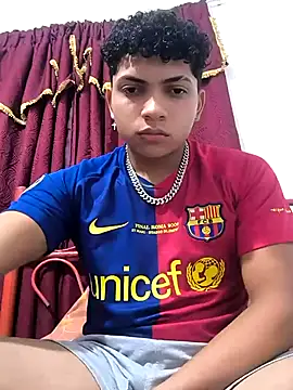 Snapshot of VersedChip chatting on February 2, 2:10 am VersedChip online show from February 2, 2:10 am