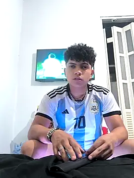 Snapshot of VersedChip chatting on March 3, 3:56 am VersedChip online show from March 3, 3:56 am