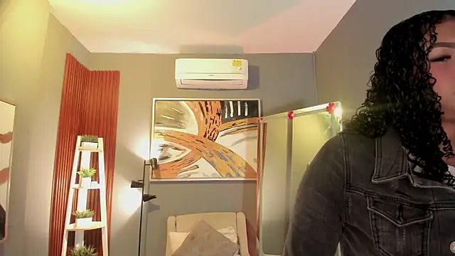 ailann  online show from March 24, 7:30 pm