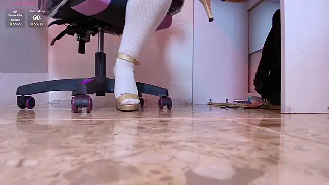 Renata blue online show from February 21, 4:52 pm