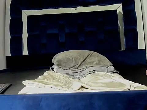 Scook Gray  online show from February 19, 6:20 am