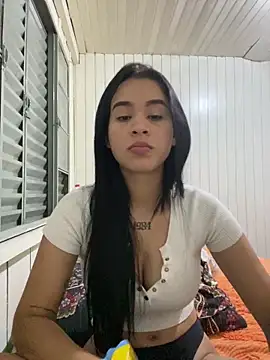 aslhey sandova online show from March 21, 10:35 pm