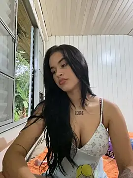 aslhey sandova online show from March 22, 9:07 pm