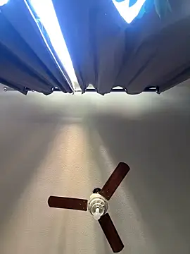 LorenzoBlack27 online show from March 29, 5:24 pm