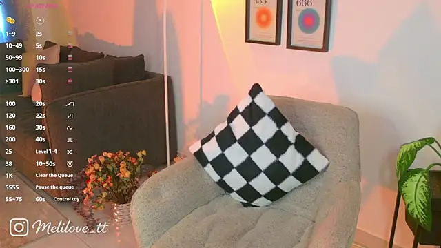 MelyTaylor  online show from March 26, 10:26 pm