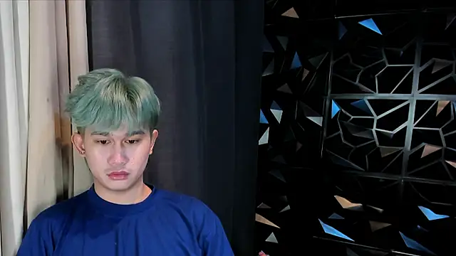 davincihugecock online show from April 5, 4:59 pm