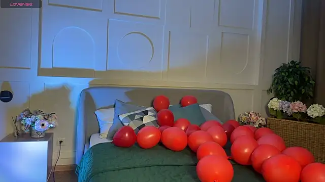  SilkyShadow  online show from February 19, 1:12 am