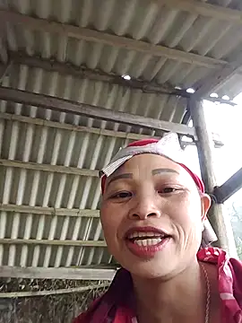 Snapshot of miray- chatting on January 18, 4:49 am miray- online show from January 18, 4:49 am