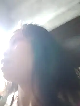 Snapshot of miray- chatting on February 15, 2:19 am miray- online show from February 15, 2:19 am