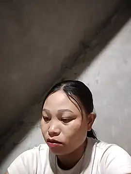 Snapshot of miray- chatting on February 23, 2:36 pm miray- online show from February 23, 2:36 pm