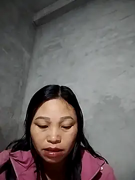 Snapshot of miray- chatting on February 25, 1:43 pm miray- online show from February 25, 1:43 pm