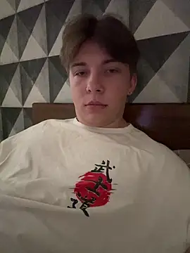 Snapshot of marcus_euphoria_ chatting on May 2, 11:04 am marcus euphoria online show from May 2, 11:04 am