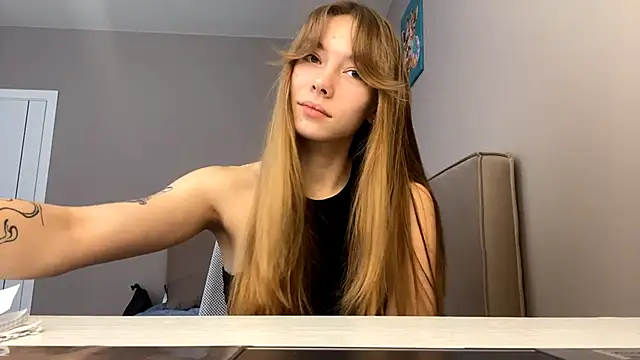 Snapshot of LindyUnderkoffler chatting on February 3, 12:10 pm LindyUnderkoffler online show from February 3, 12:10 pm