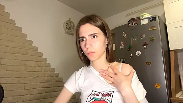 ElsieKuhlmann online show from March 24, 8:58 pm