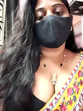 Snapshot of suma_telugu1 chatting on July 19, 2:37 am suma telugu1 online show from July 19, 2:37 am