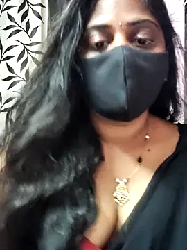 Snapshot of suma_telugu1 chatting on July 20, 2:26 am suma telugu1 online show from July 20, 2:26 am