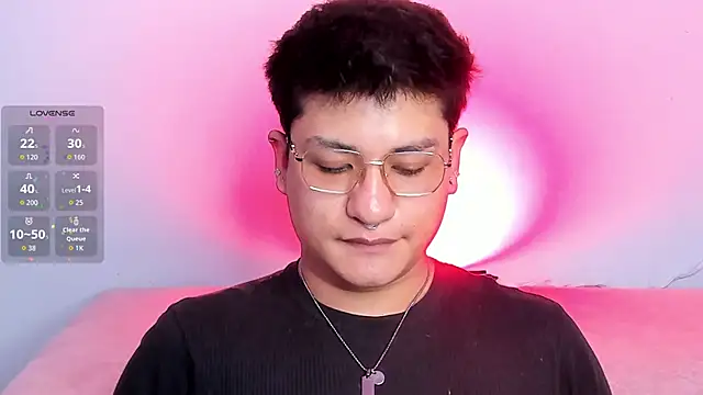 Snapshot of Theo_Rowan chatting on February 11, 7:30 pm Theo Rowan online show from February 11, 7:30 pm