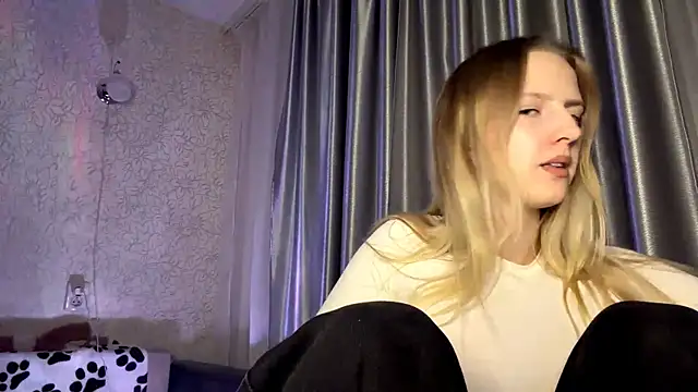 JeannettaIltzsch online show from February 18, 9:33 pm