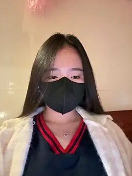 Gwen879 online show from March 12, 12:06 am